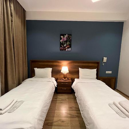 Hotel King Tom Tbilisi Eksteriør billede