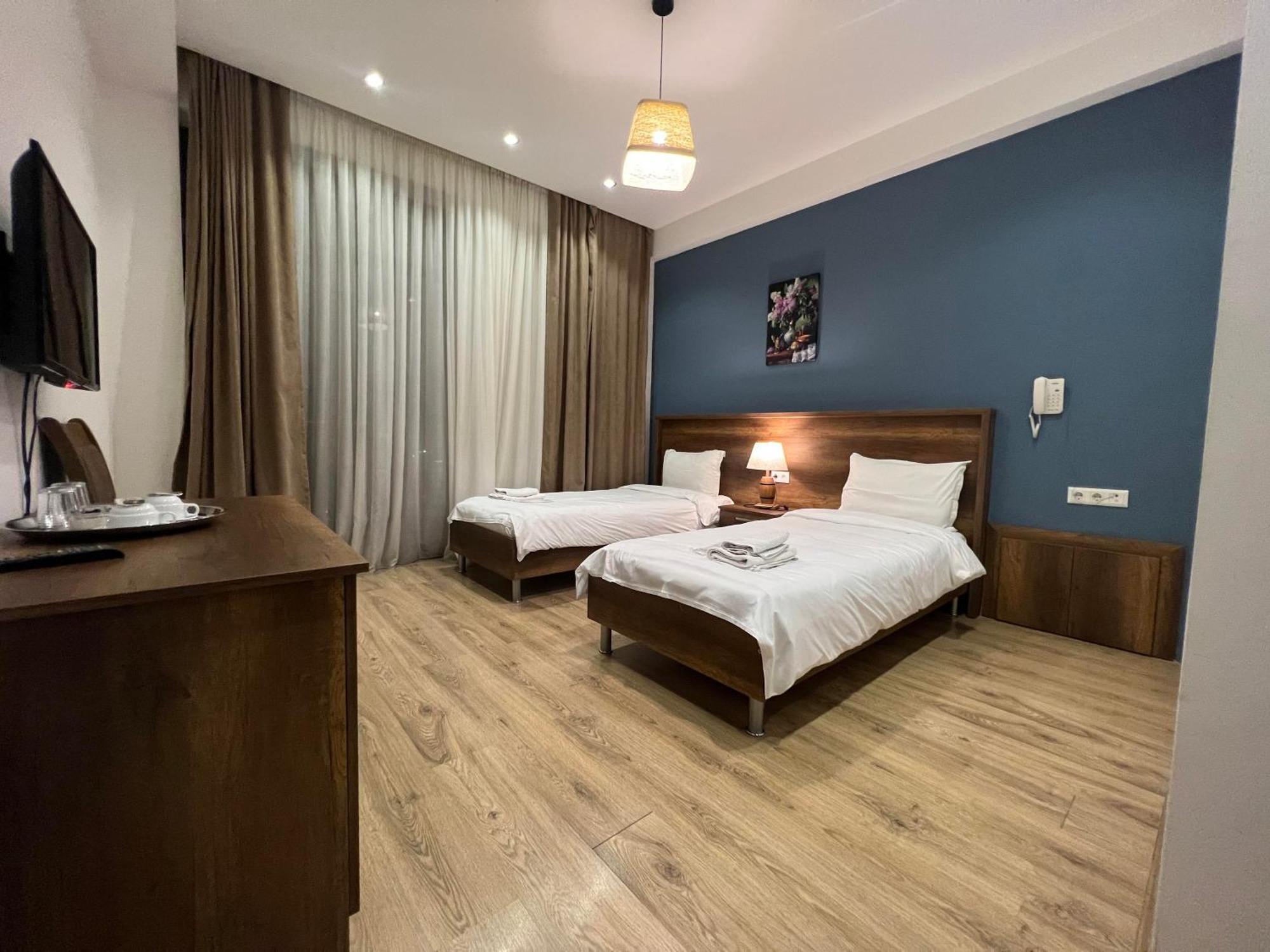 Hotel King Tom Tbilisi Eksteriør billede