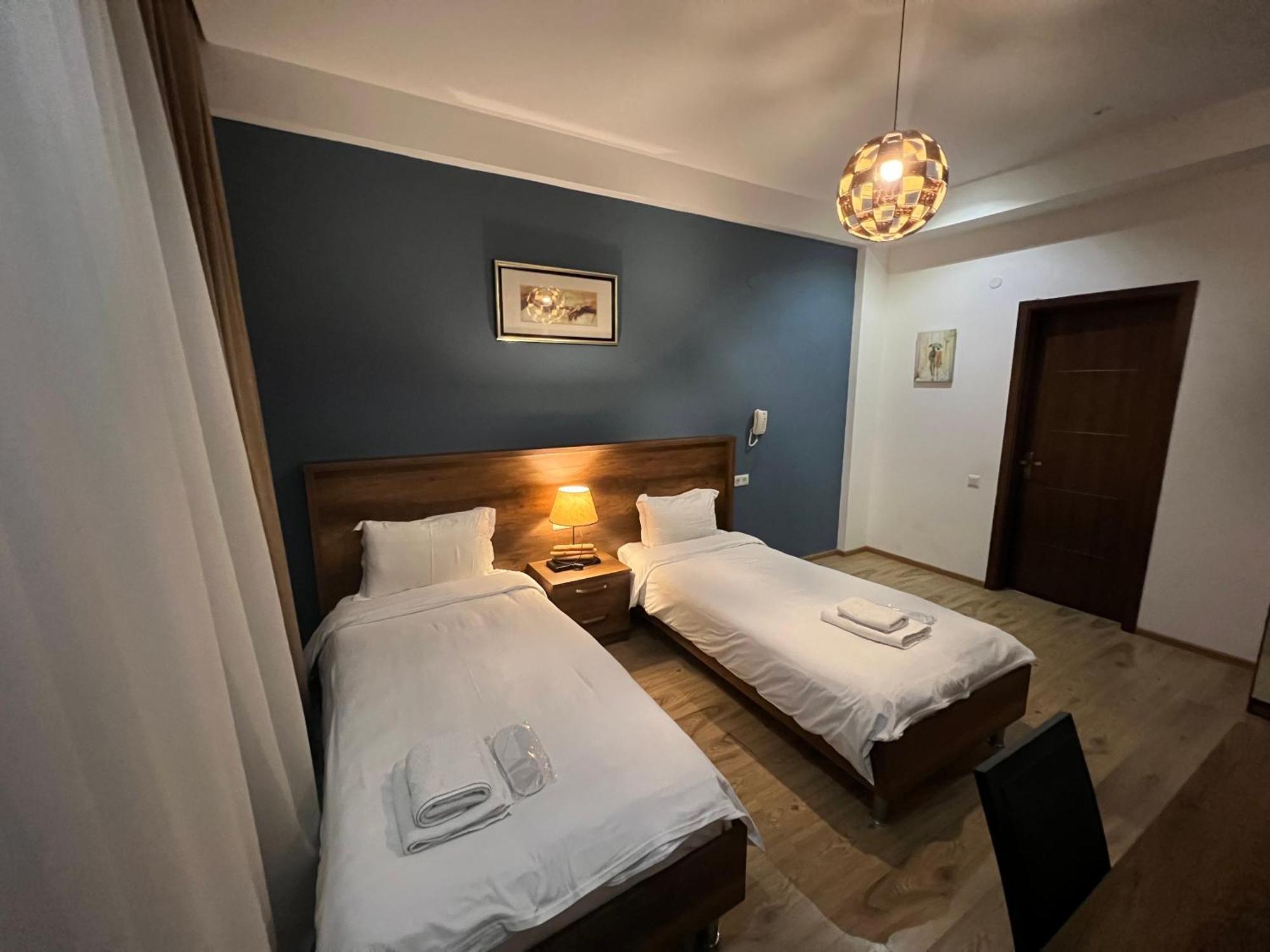 Hotel King Tom Tbilisi Eksteriør billede