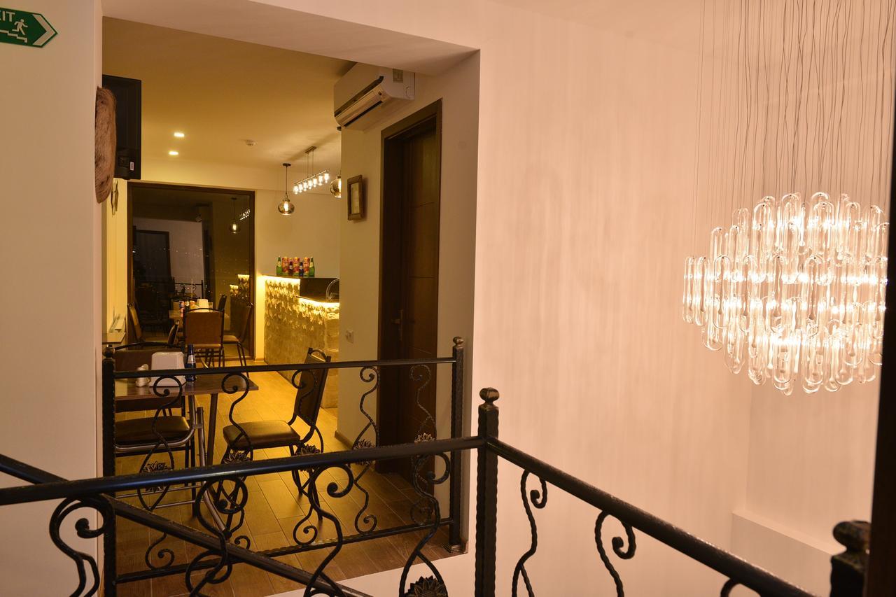 Hotel King Tom Tbilisi Eksteriør billede